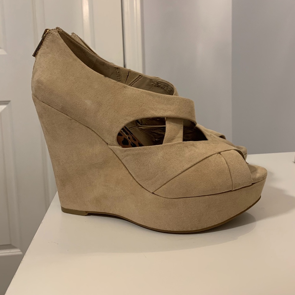 Jessica Simpson Tan Suede Open Toe Wedges